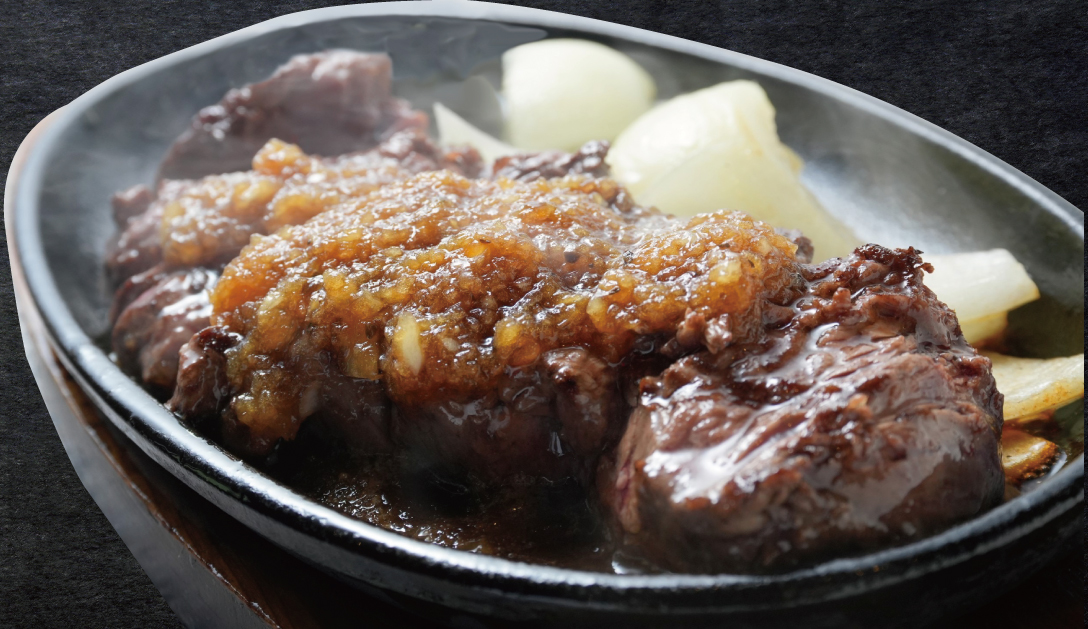 炭焼で焼き上げた、<br>炭焼きハラミステーキ